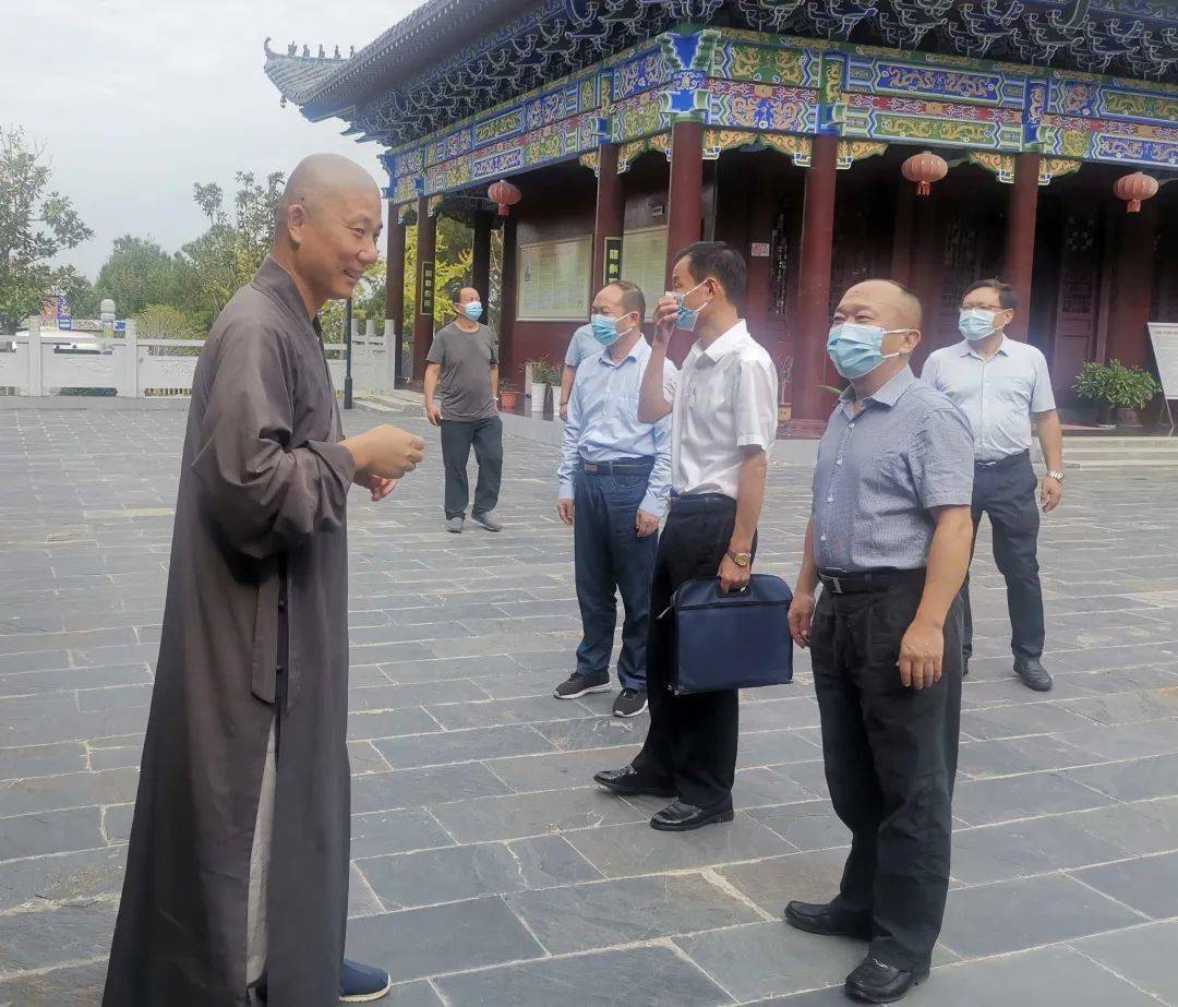 区人大常委会教工委调研宗教政策法规在我区落实情况IM电竞 IM电竞app(图2)