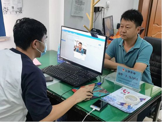 小门禁大智慧“智能安防”让群众安全IM电竞 IM电竞平台感满满(图2)