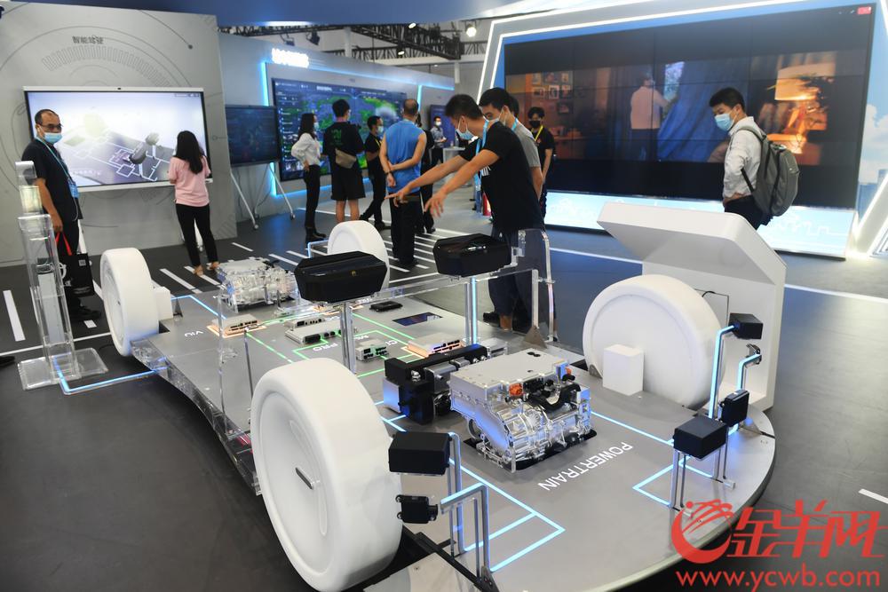 IM电竞 IM电竞平台来看安防黑科技！2021世界安防博览会今天开幕！(图2)