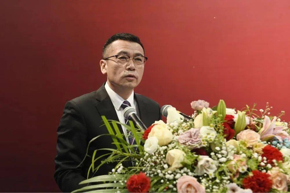 苍IM电竞 IM电竞app南一知名协会选出新会长(图2)