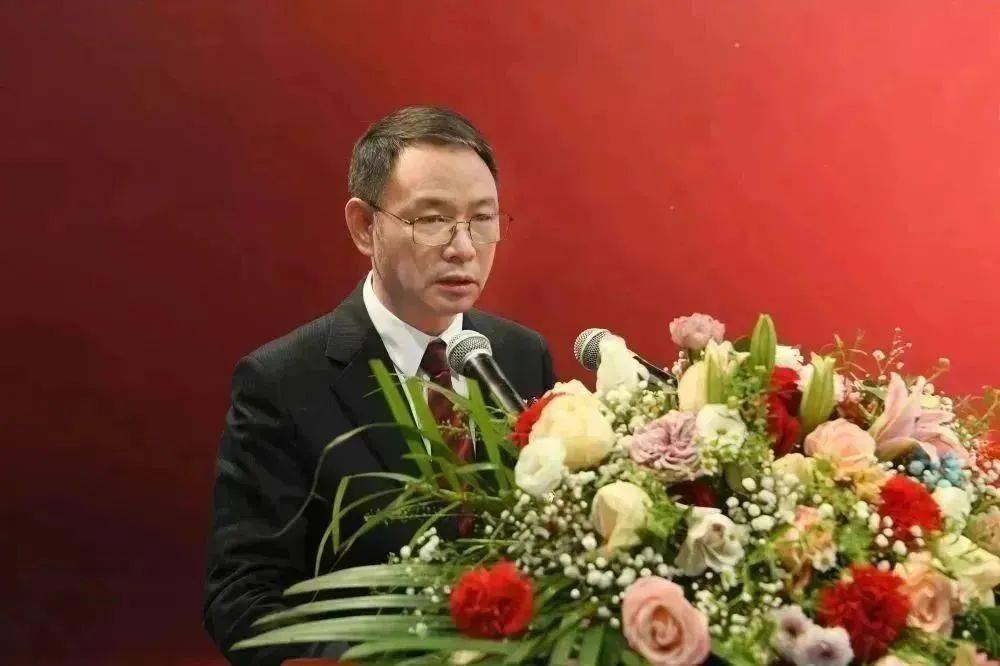 苍IM电竞 IM电竞app南一知名协会选出新会长(图4)