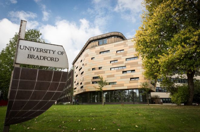 太卷了多IM电竞 IM电竞app所英国大学申请名额已抢空！附：英国官方最新入学数据(图2)