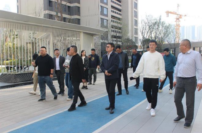 市房协组织标杆企业交流IM电竞 IM电竞app(图1)