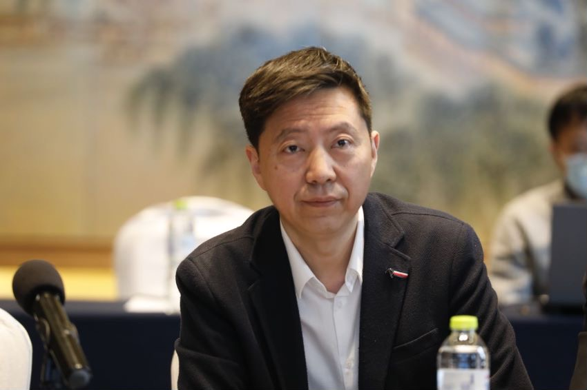 IM电竞 电子竞技平台2023年中国酒业协会啤酒分会、啤酒原料专业委员会理事会（扩大）会议暨2023年中国行业发展座谈会在泰安召开(图1)