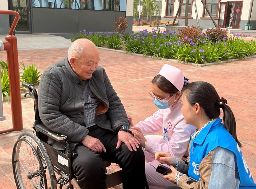 智能IM电竞 IM电竞平台安防、健康监护移动5G智能养老落地新乡辉县！(图7)