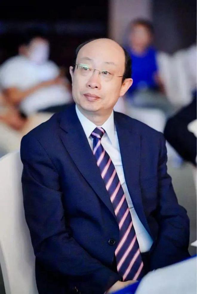 IM电竞 IM电竞app对外经贸大学王健：外贸企业可借广交会迎下半年消费反弹(图1)