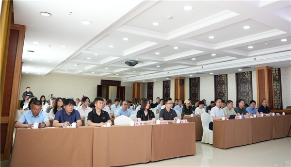 IM电竞 IM电竞app以学铸魂见行动｜济南安防协会组织员干部开展主题教育活动(图3)