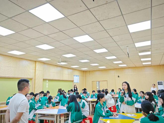 IM电竞 电子竞技平台化州市互联网协会走进市实验中学开展预防网络沉迷宣教活动(图3)